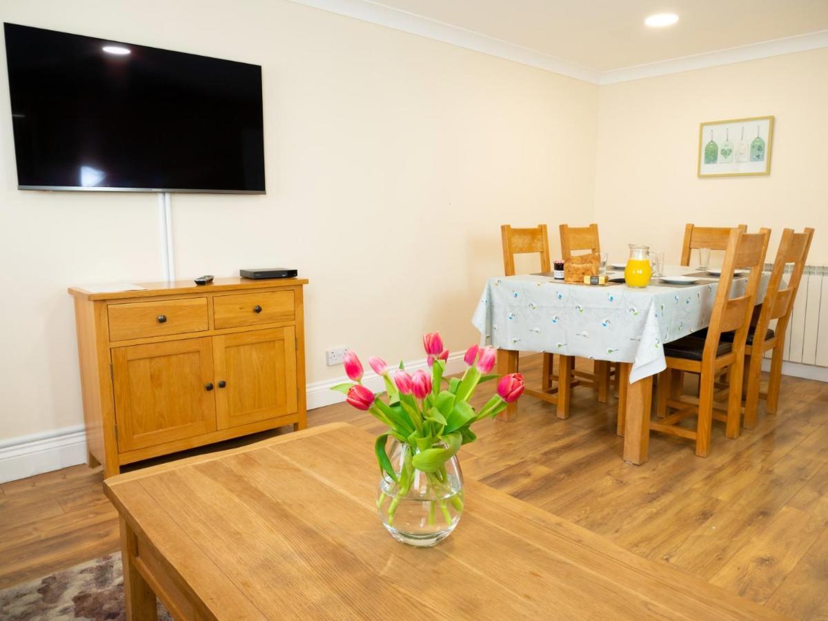 Ellingham Self-Catering Cottages Saint Peter Port Exterior photo